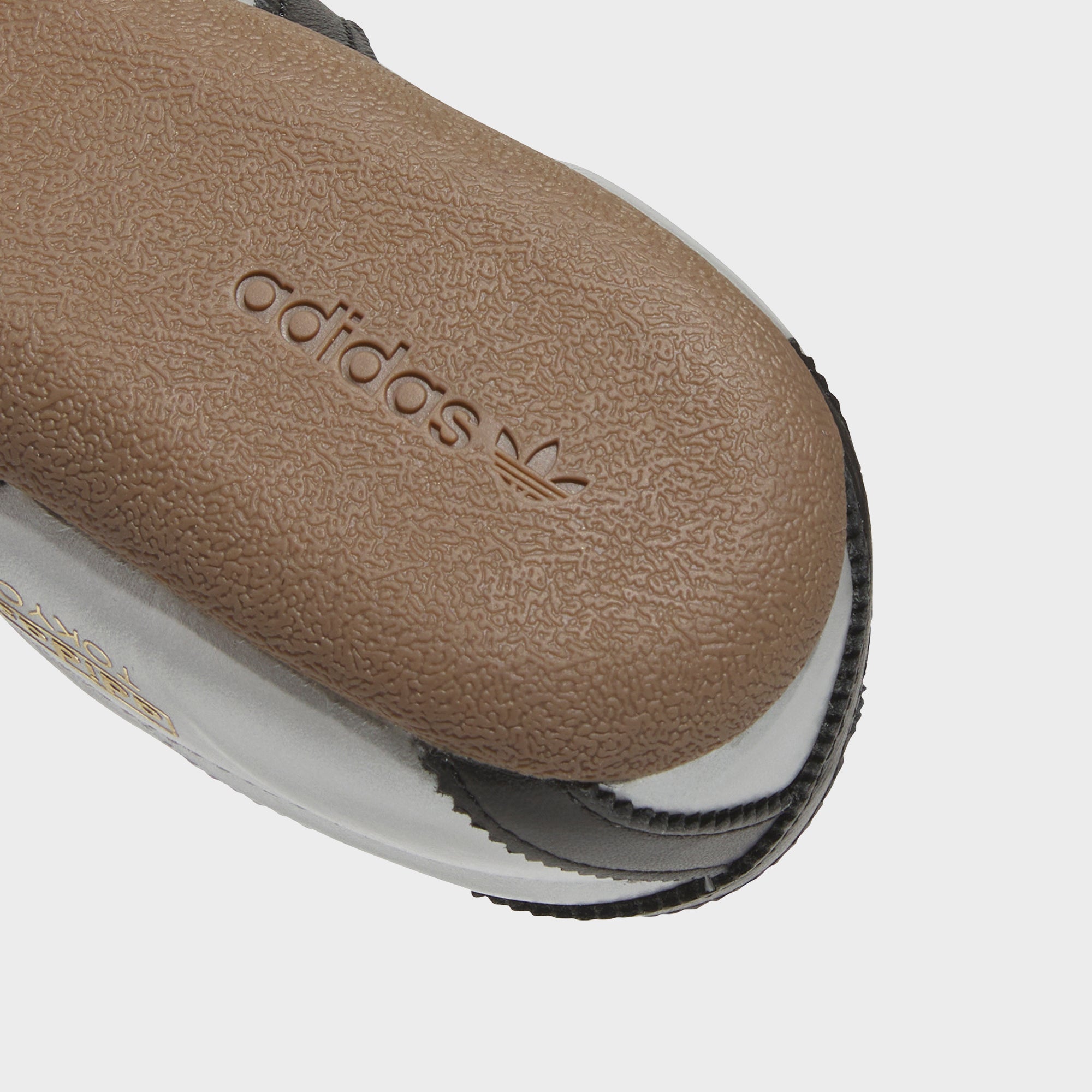 adidas WMNS Tokyo Decon - Silver Metallic / Core Black / Gum