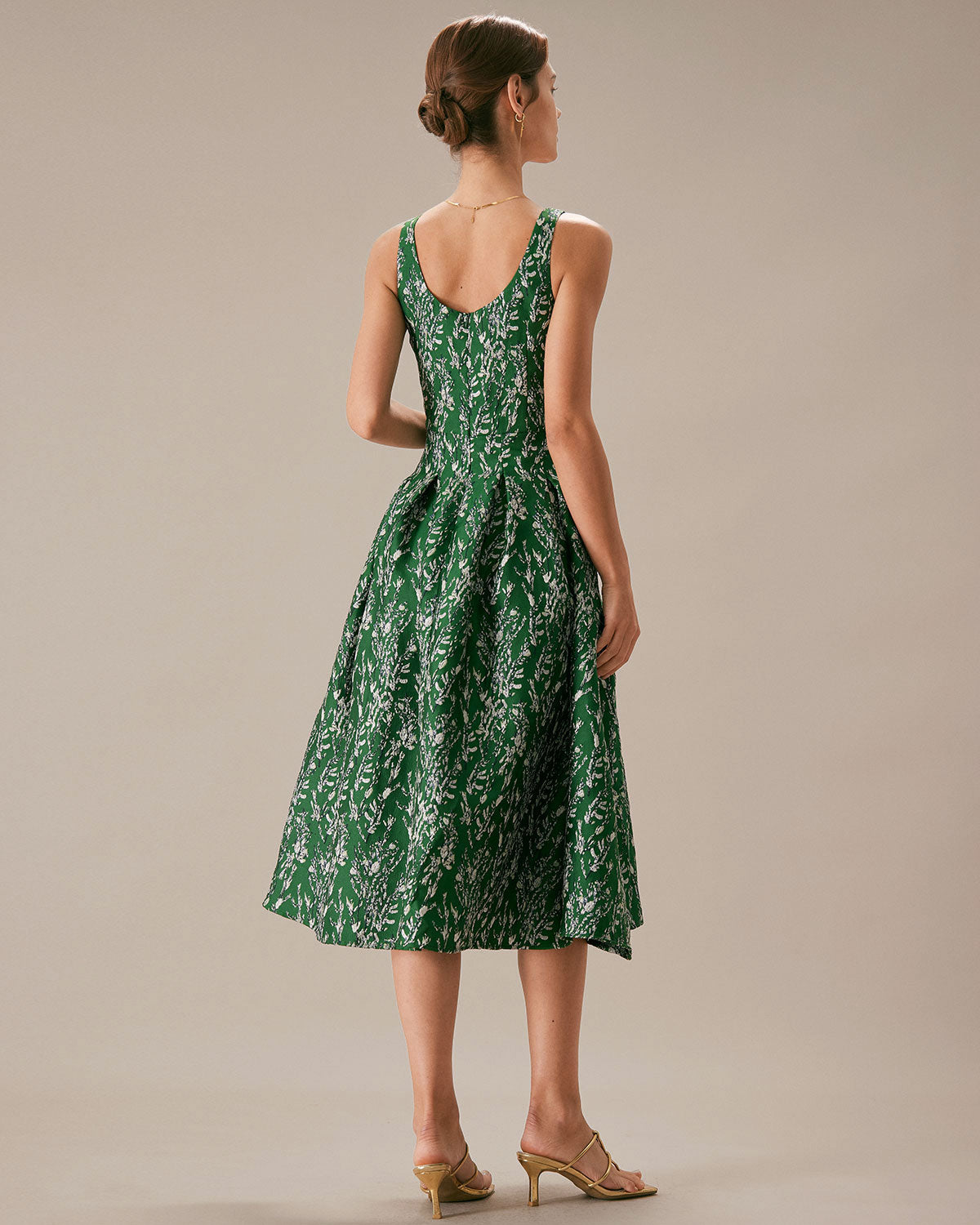 The Green V Neck Floral Pleated Midi Dress