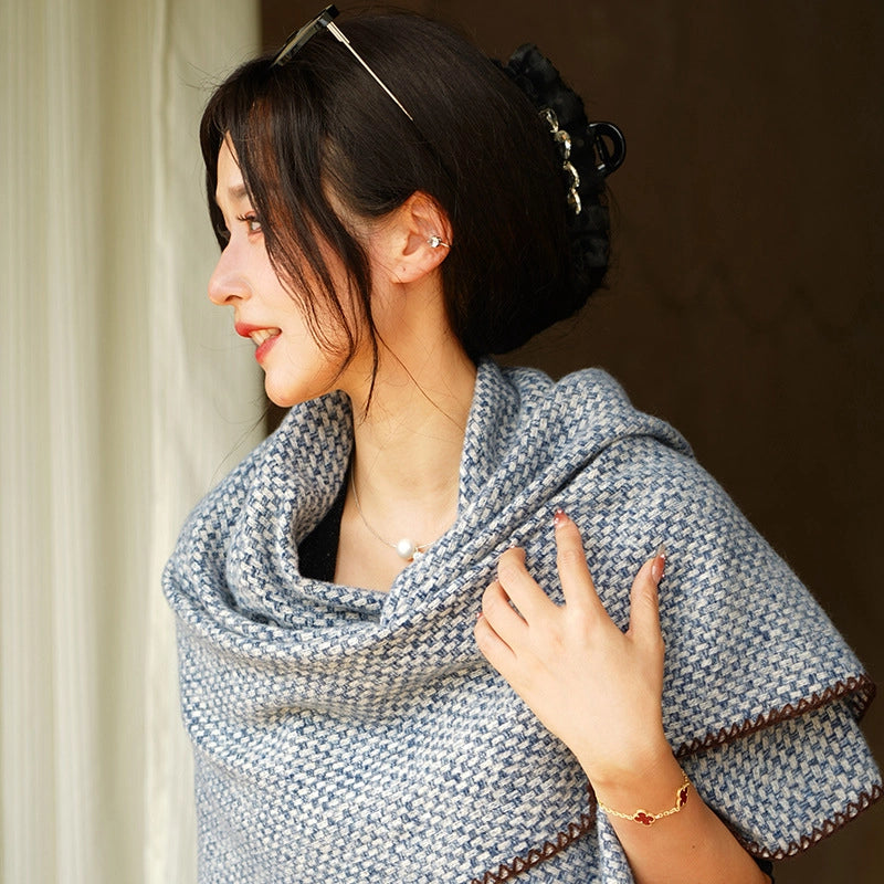 Spring And Autumn New High-end Triangle Girls' Elegant Simple Shawl Warm Scarf