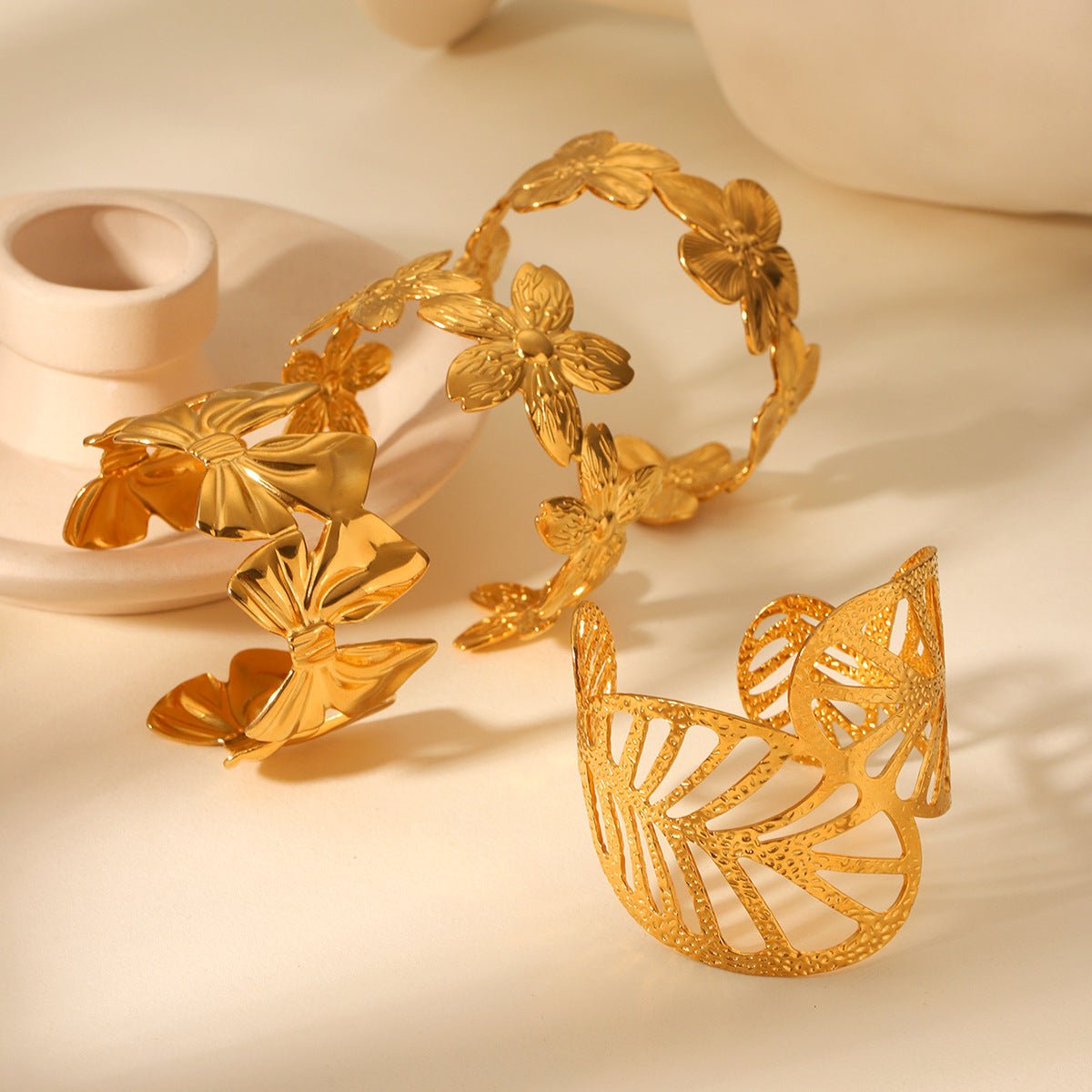 18K Gold Stainless Steel Hollow Texture Leaf Flower Bow Open Bracelet Jewelry