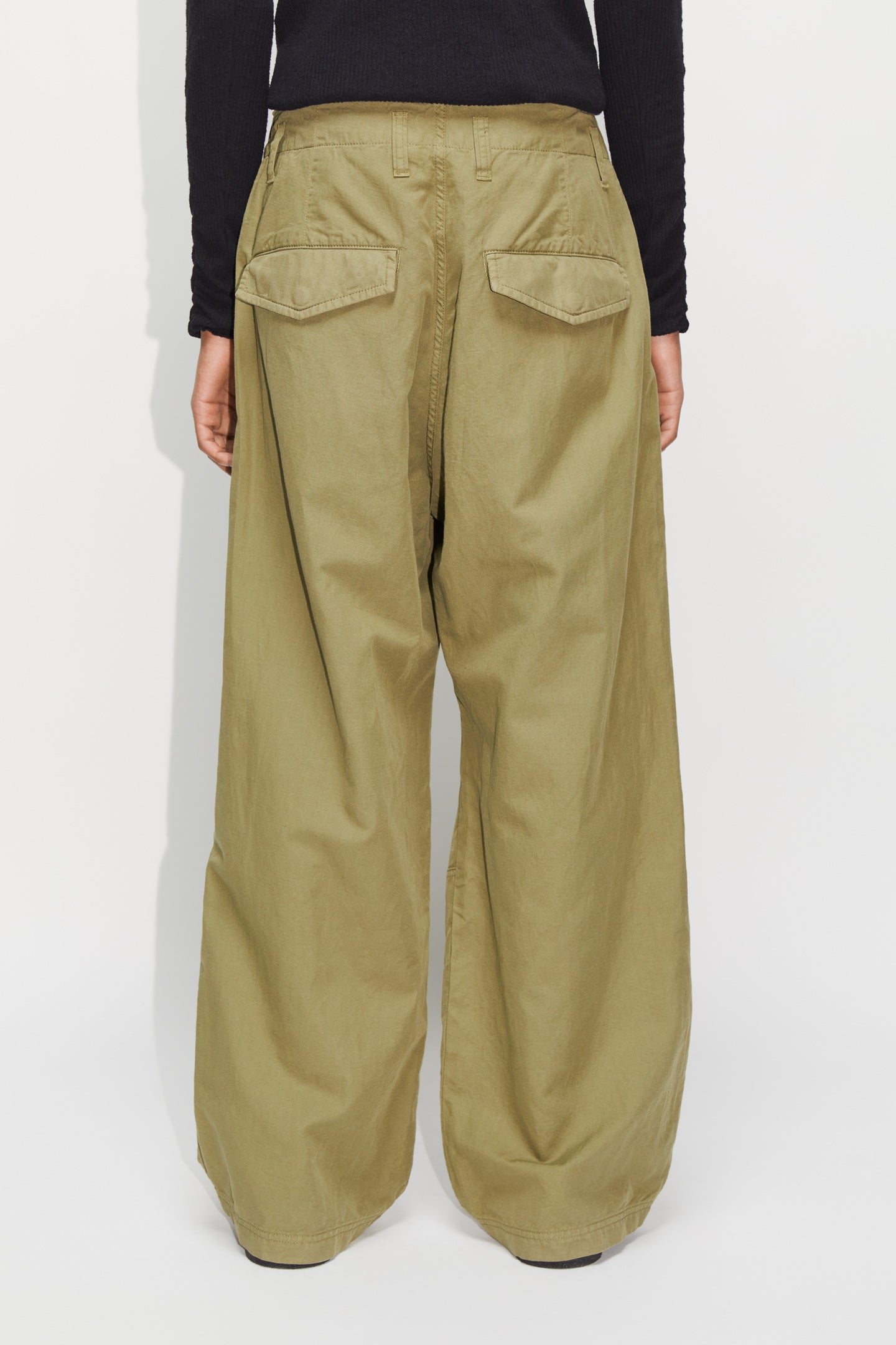 Relaxed Cargo Trousers