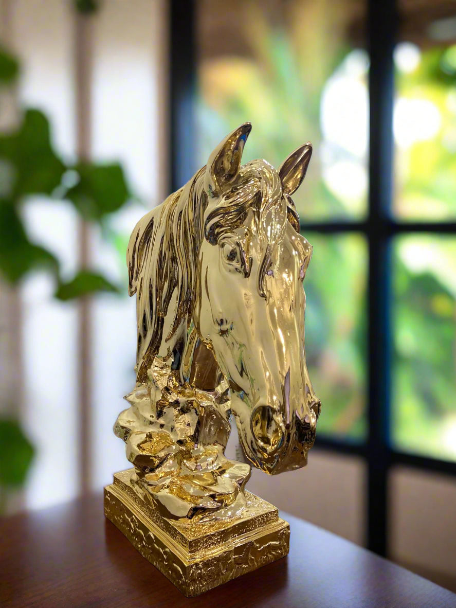 HORSE HEAD STATUE – MODERN SCULPTURE FOR OFFICE & HOME DECOR (40CMX20CM)