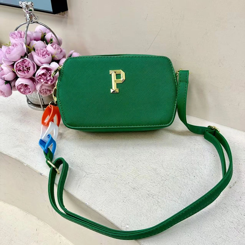 Women's Medium Pu Leather Letter Solid Color Classic Style Streetwear Square Zipper Crossbody Bag