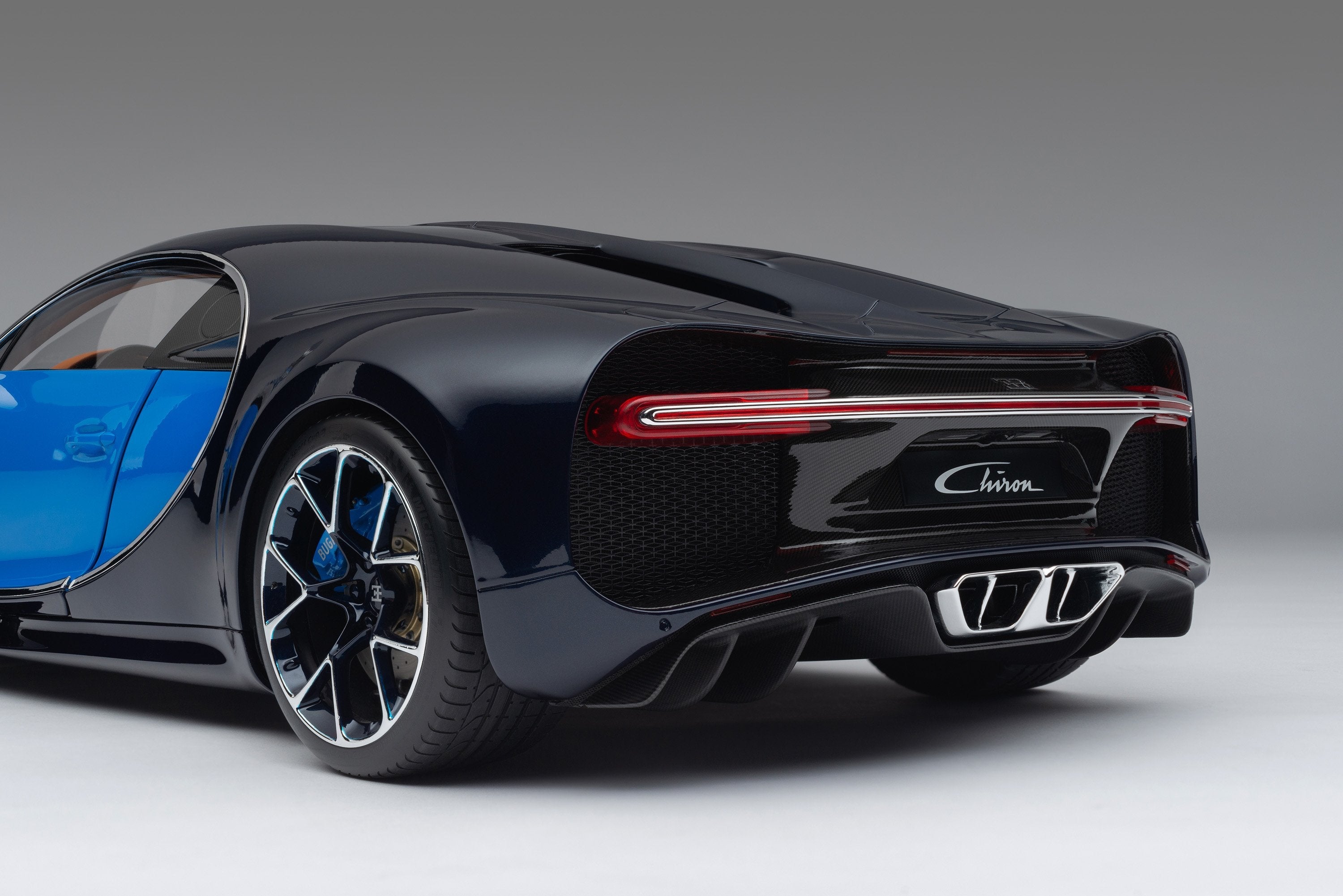 Bugatti Chiron (2016)