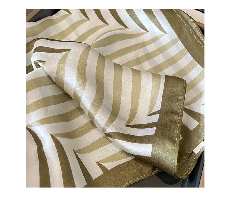 Women's Elegant Minimalist Stripe Silk Printing Silk Scarf