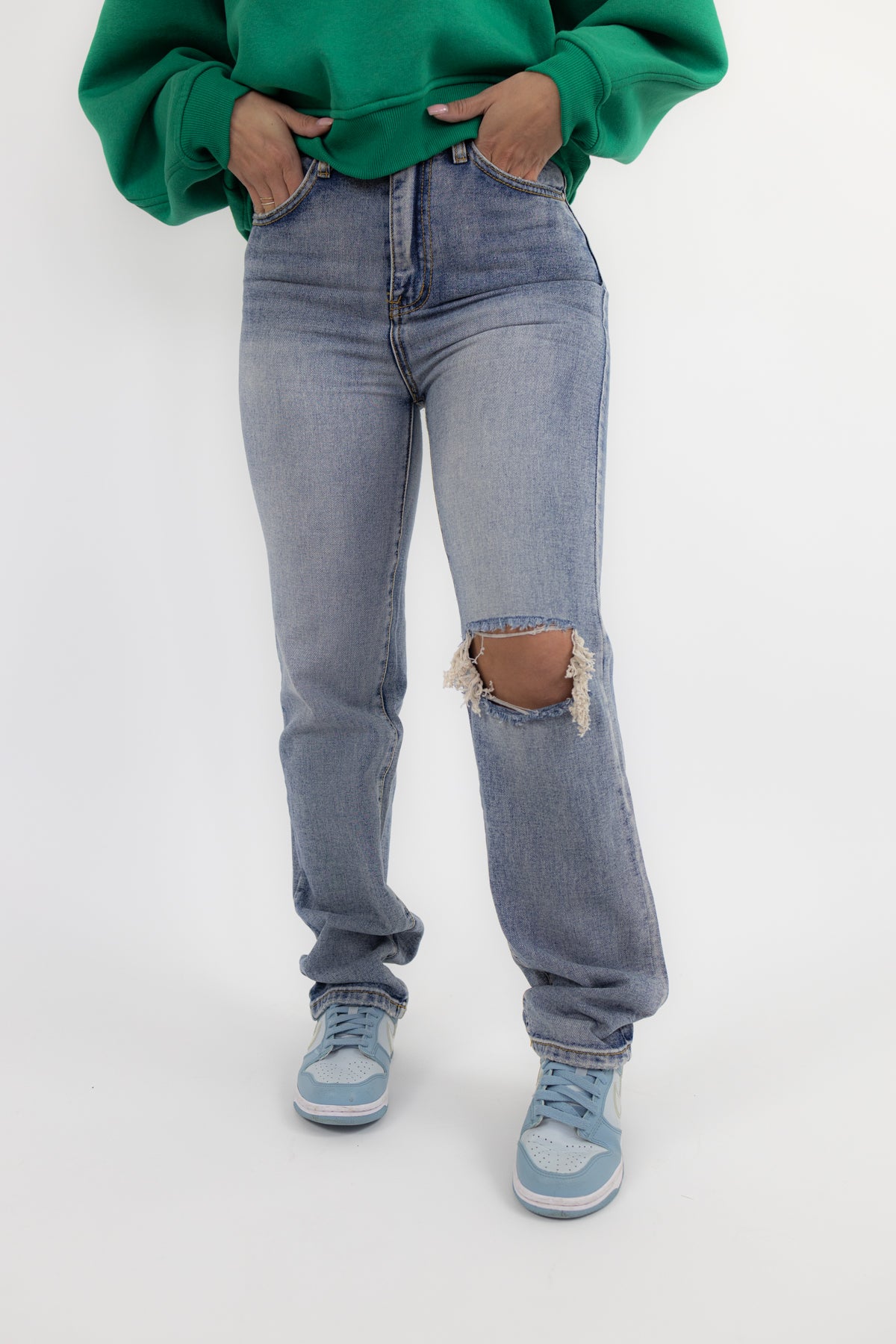 EVI LONG STRAIGHT LEG JEANS