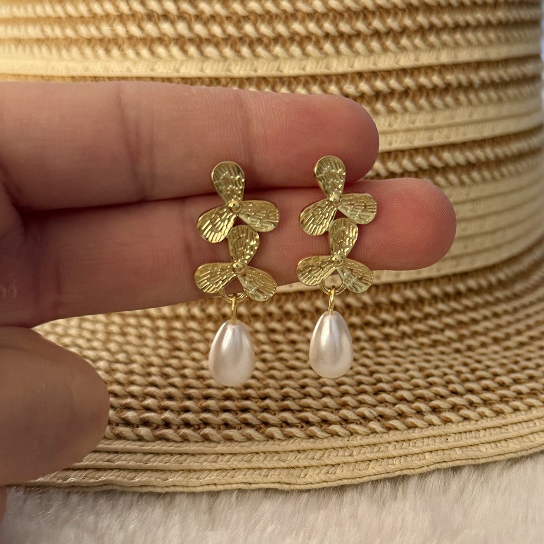 Stainless Steel Earrings Flower Earrings Female Cold Style Exaggerated Earrings E594