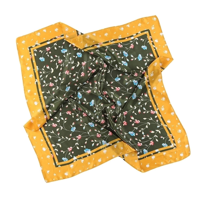 Women's Retro Leaves Polyester Printing Silk Scarf