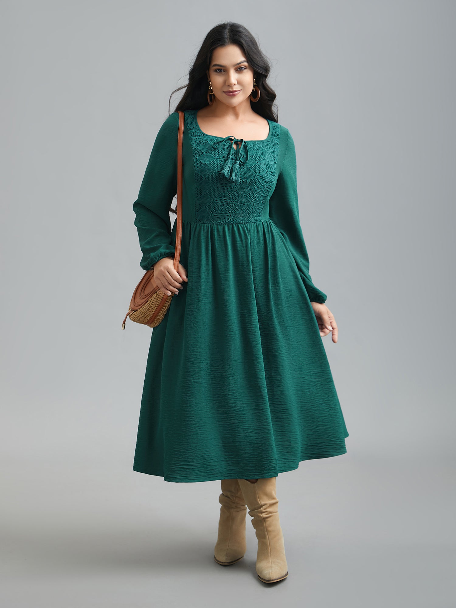 Lace Neck Detail Tassels Midi Dress