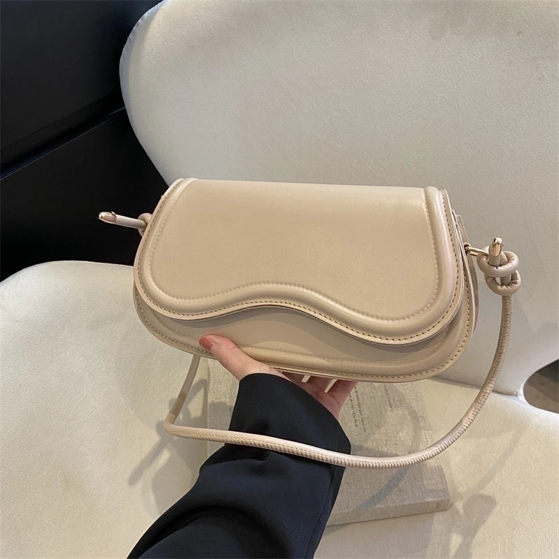 Women's Pu Leather Solid Color Streetwear Oval Flip Cover Shoulder Bag