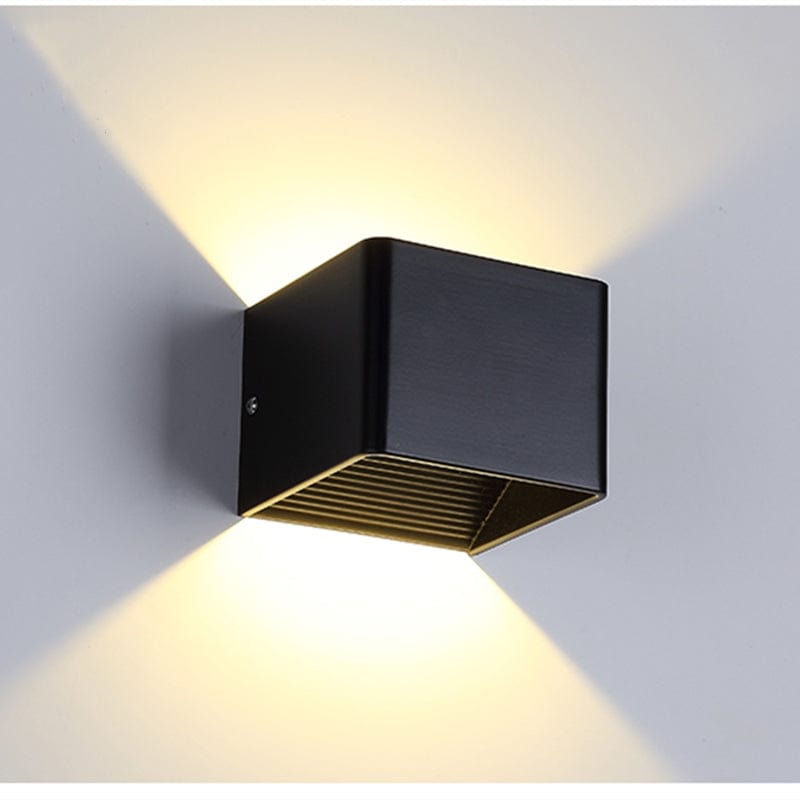 Corenthia| Wall Light
