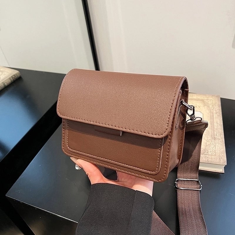 Women's Medium Pu Leather Solid Color Vintage Style Classic Style Square Flip Cover Crossbody Bag