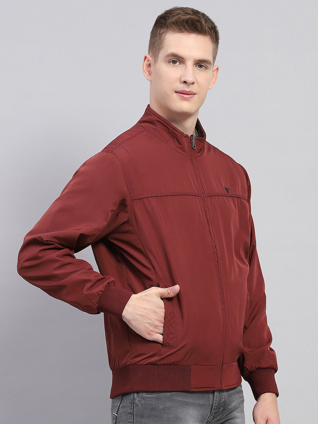 Men Maroon Solid Mock Neck Full Sleeve Jacket