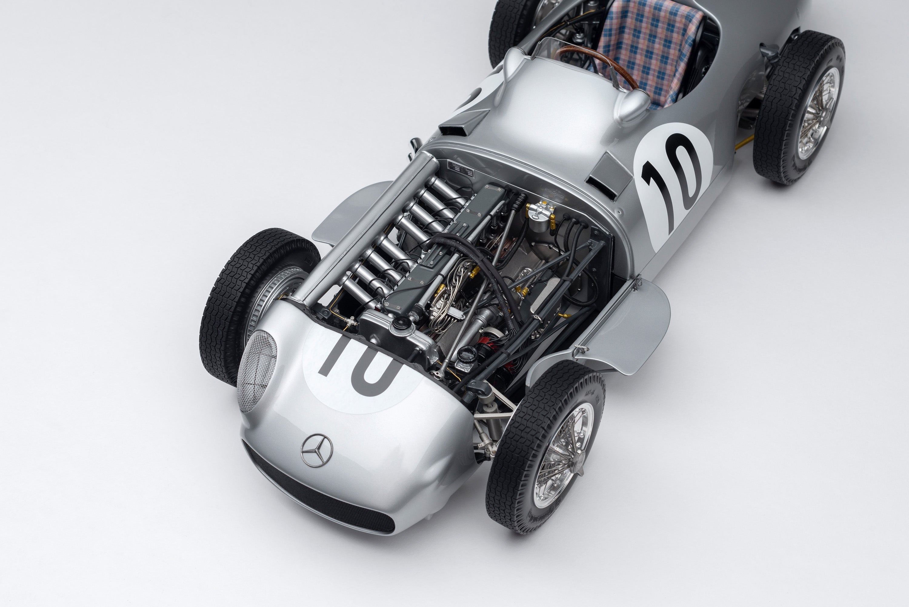 Mercedes-Benz W196 Monoposto - Gran Premio de Gran Bretaña de 1955 - Fangio - Carrera desgastada