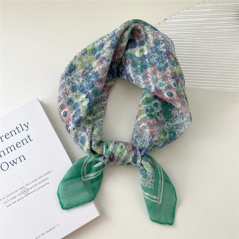 Women's Cartoon Style Cute Sweet Ditsy Floral Cotton And Linen Kerchief