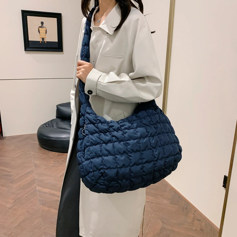 Women's Nylon Embroidery Thread Vintage Style Classic Style Sewing Thread Square Zipper Tote Bag