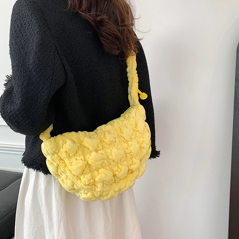 Women's Autumn&winter Polyester Solid Color Maximalism Classic Style Streetwear Knot Sewing Thread Dumpling Shape Zipper Underarm Bag