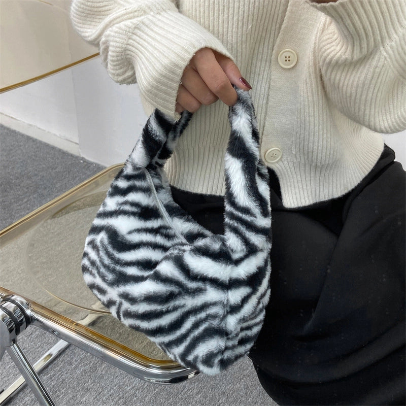 Women's Small Plush Leopard Vintage Style Classic Style Dumpling Shape Zipper Handbag