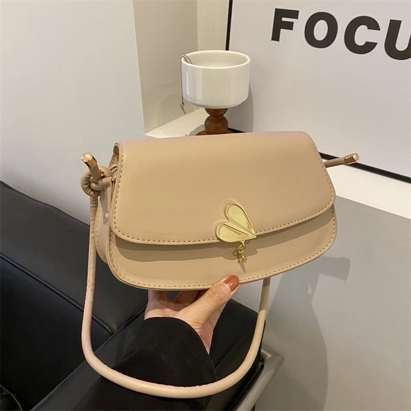 Women's Pu Leather Solid Color Vintage Style Classic Style Semicircle Lock Clasp Shoulder Bag