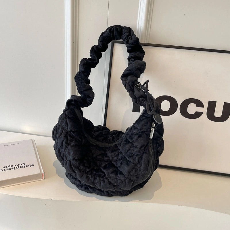 Women's Large Flannel Solid Color Streetwear Dumpling Shape Zipper Shoulder Bag