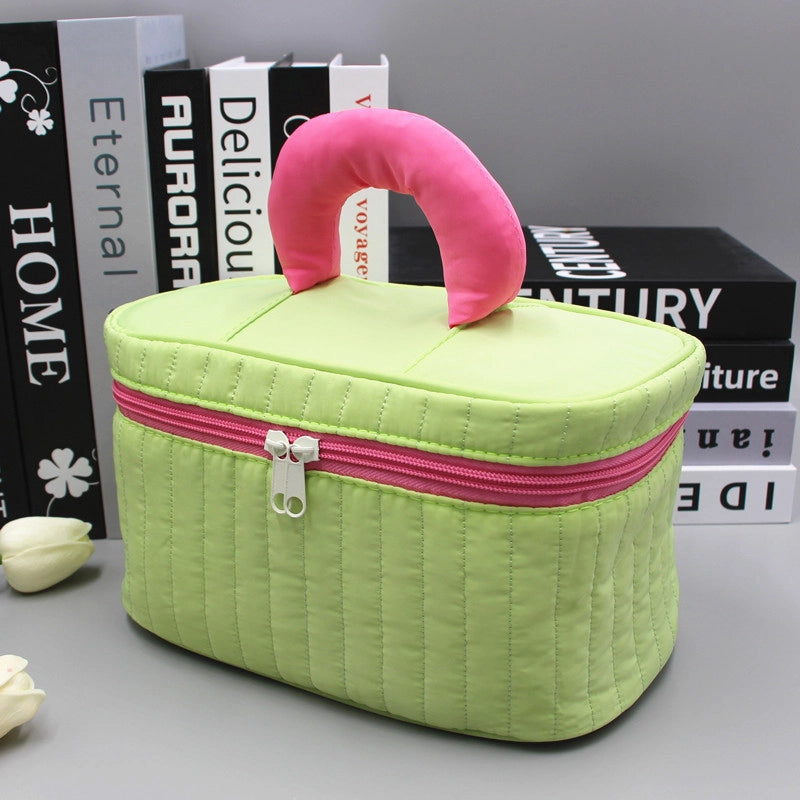 Women's Medium Nylon Solid Color Basic Classic Style Square Zipper Cosmetic Bag
