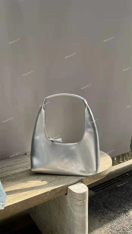 Women's Medium Pu Leather Solid Color Classic Style Zipper Shoulder Bag