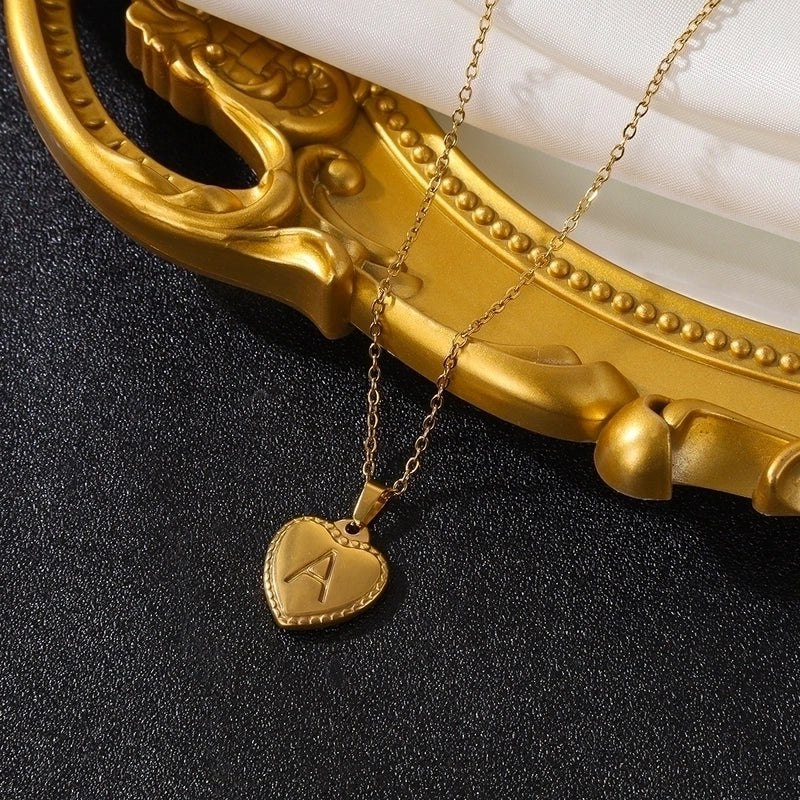 Vintage Style Minimalist Heart Shape Stainless Steel 18K Gold Plated Pendant Necklace
