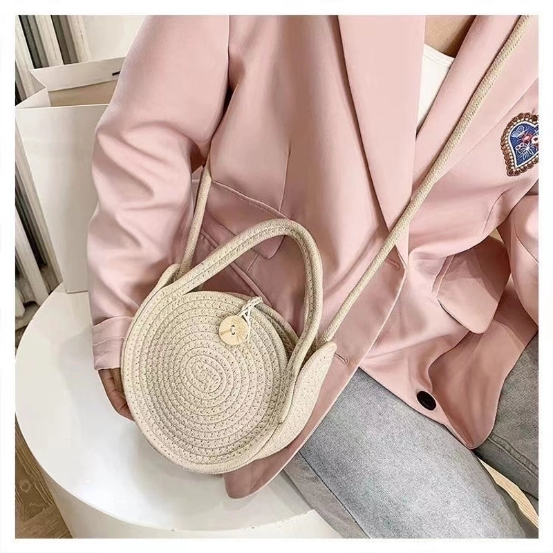 Women's Medium Cotton Solid Color Vintage Style Classic Style Round Lock Clasp Straw Bag