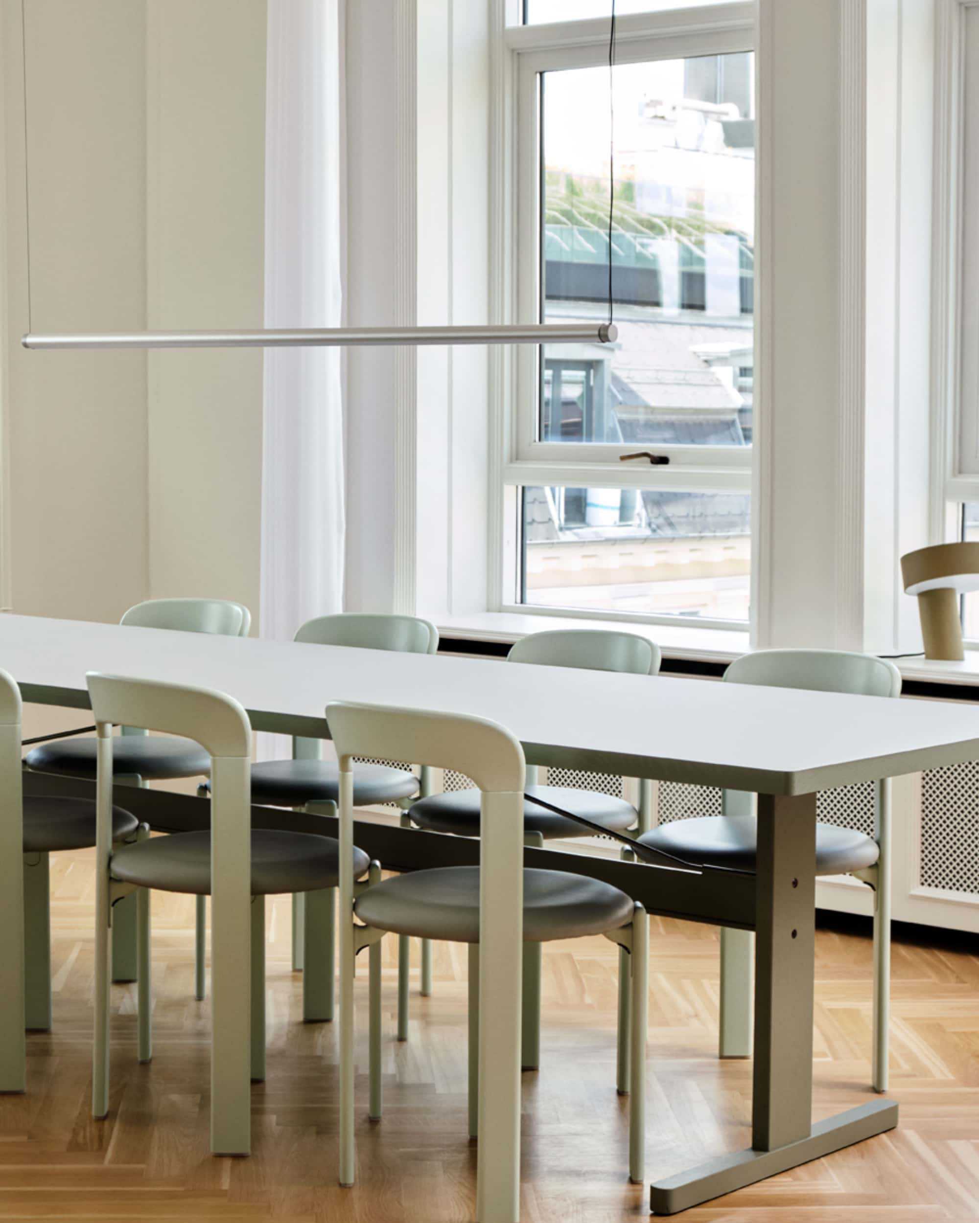 Factor Linear Suspension Lamp