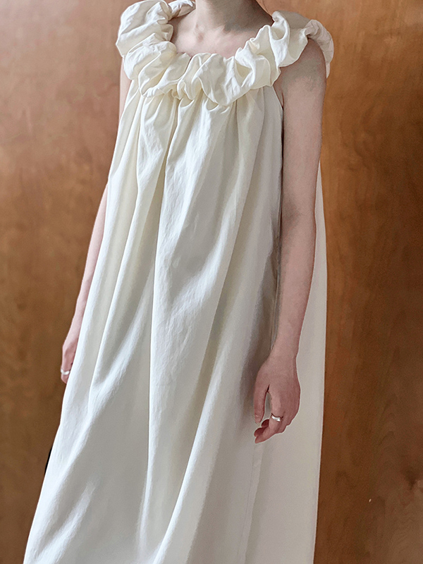 Loose Sleeveless Elasticity Pleated Solid Color Split-Joint Off-The-Shoulder Maxi Dresses