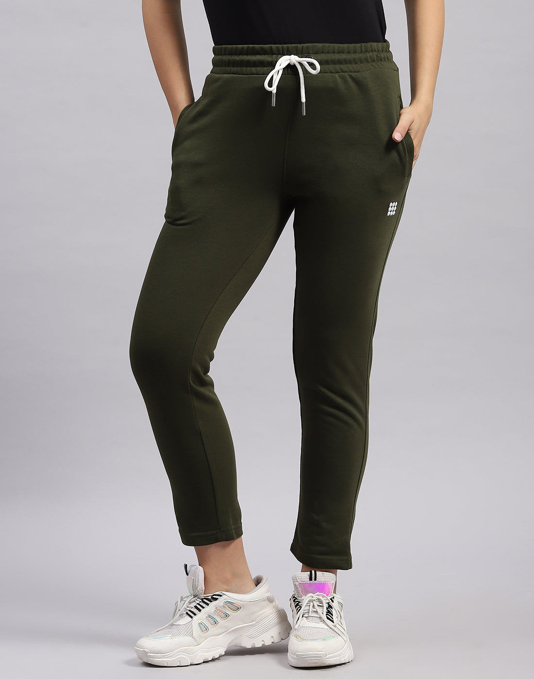 Women Olive Solid Regular Fit Lower