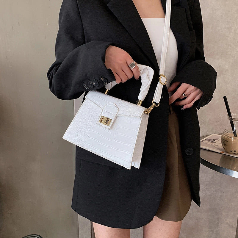 Fashion Wild Ladies Single Shoulder Messenger Small Square Bag
