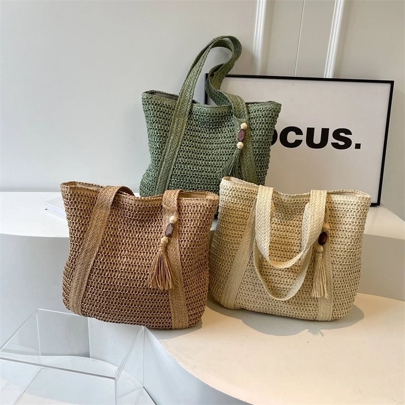 Women's Medium Straw Solid Color Vacation Beach Weave Zipper Shoulder Bag