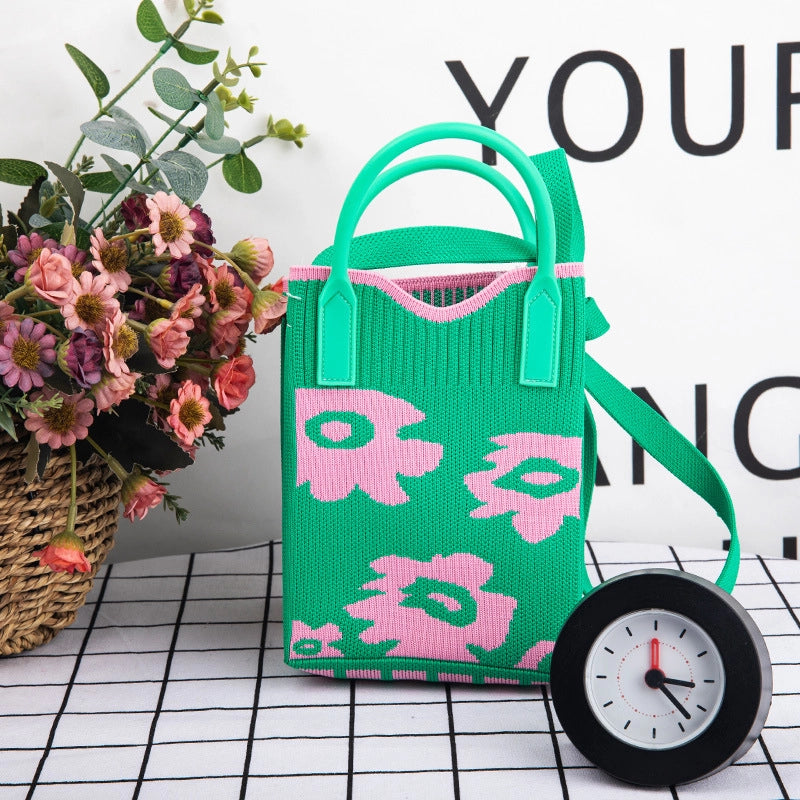 Women's Polyester Stripe Heart Shape Cat Cute Classic Style Weave Sewing Thread Square Open Straw Bag
