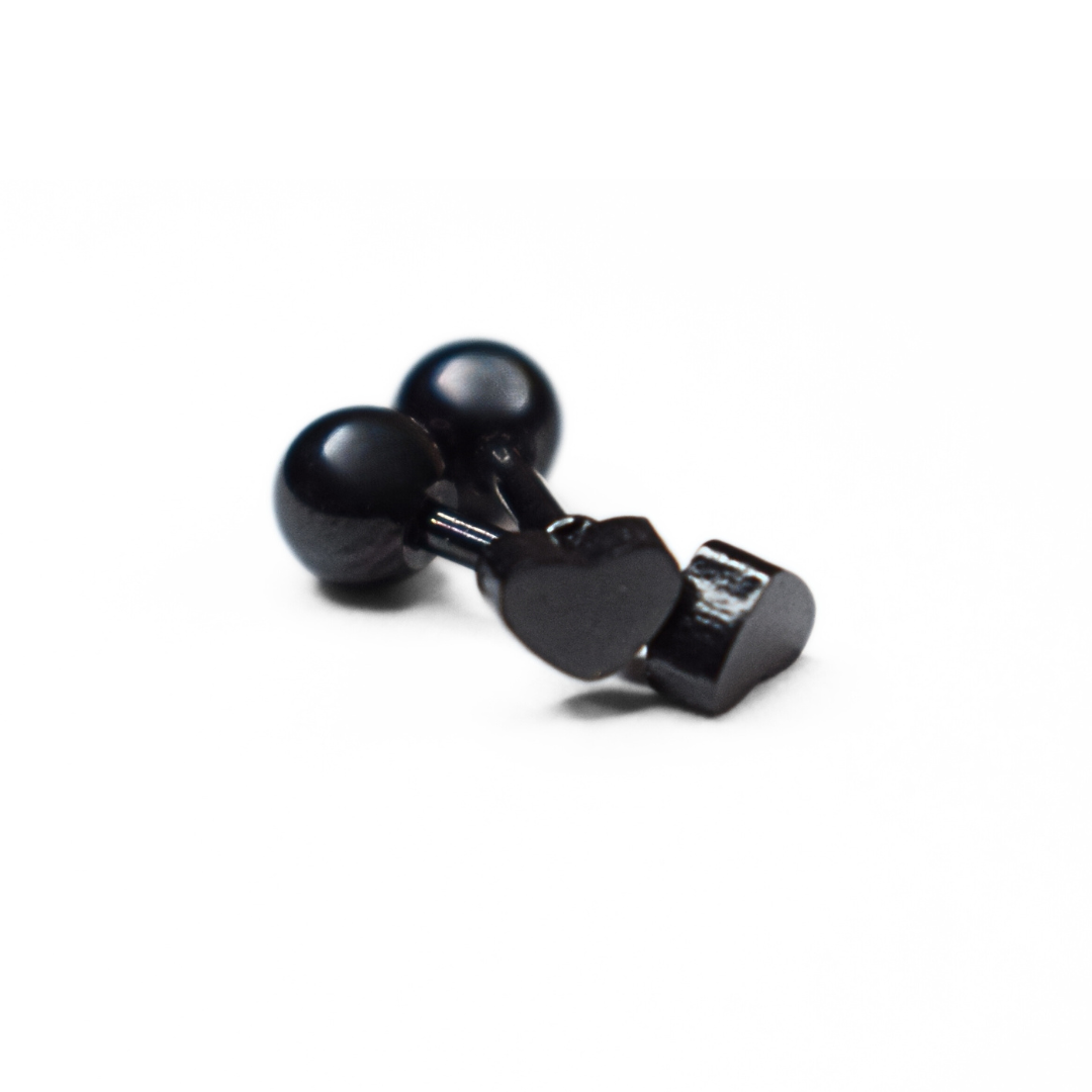 4mm Baby heart studs - Black