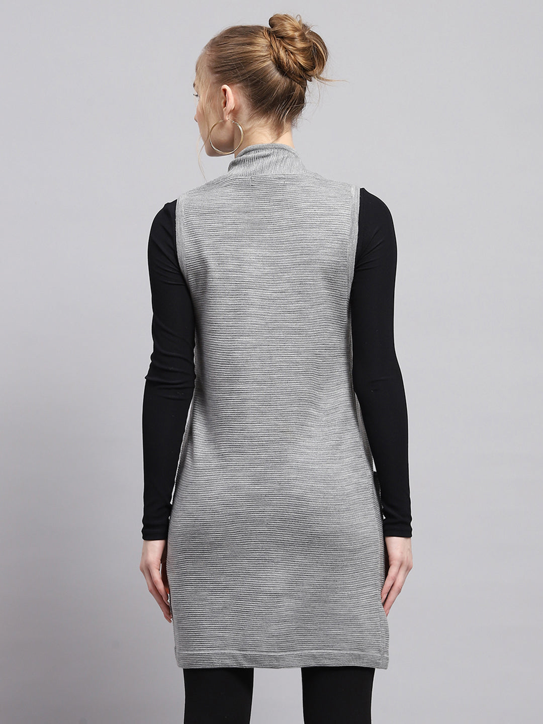 Women Grey Self Design Front Open Sleeveless Cardigan