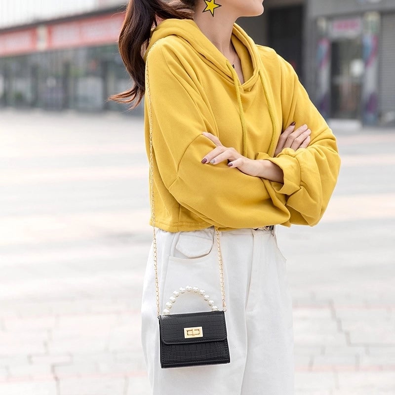 Women's Small PVC Solid Color Basic Streetwear Lock Clasp Jelly Bag