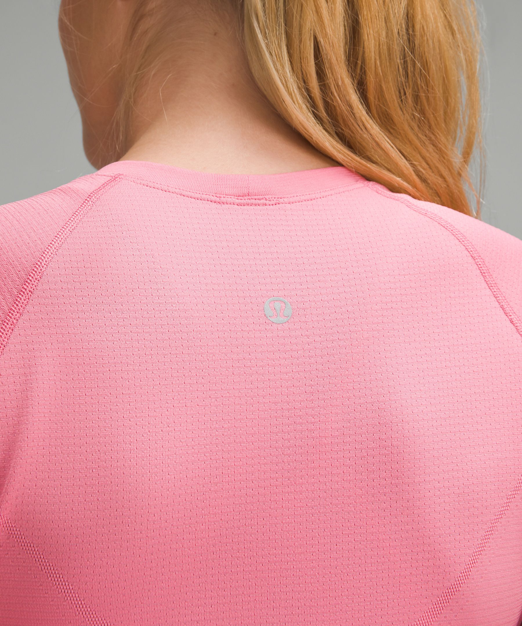 Swiftly Tech Cropped Short-Sleeve Shirt 2.0