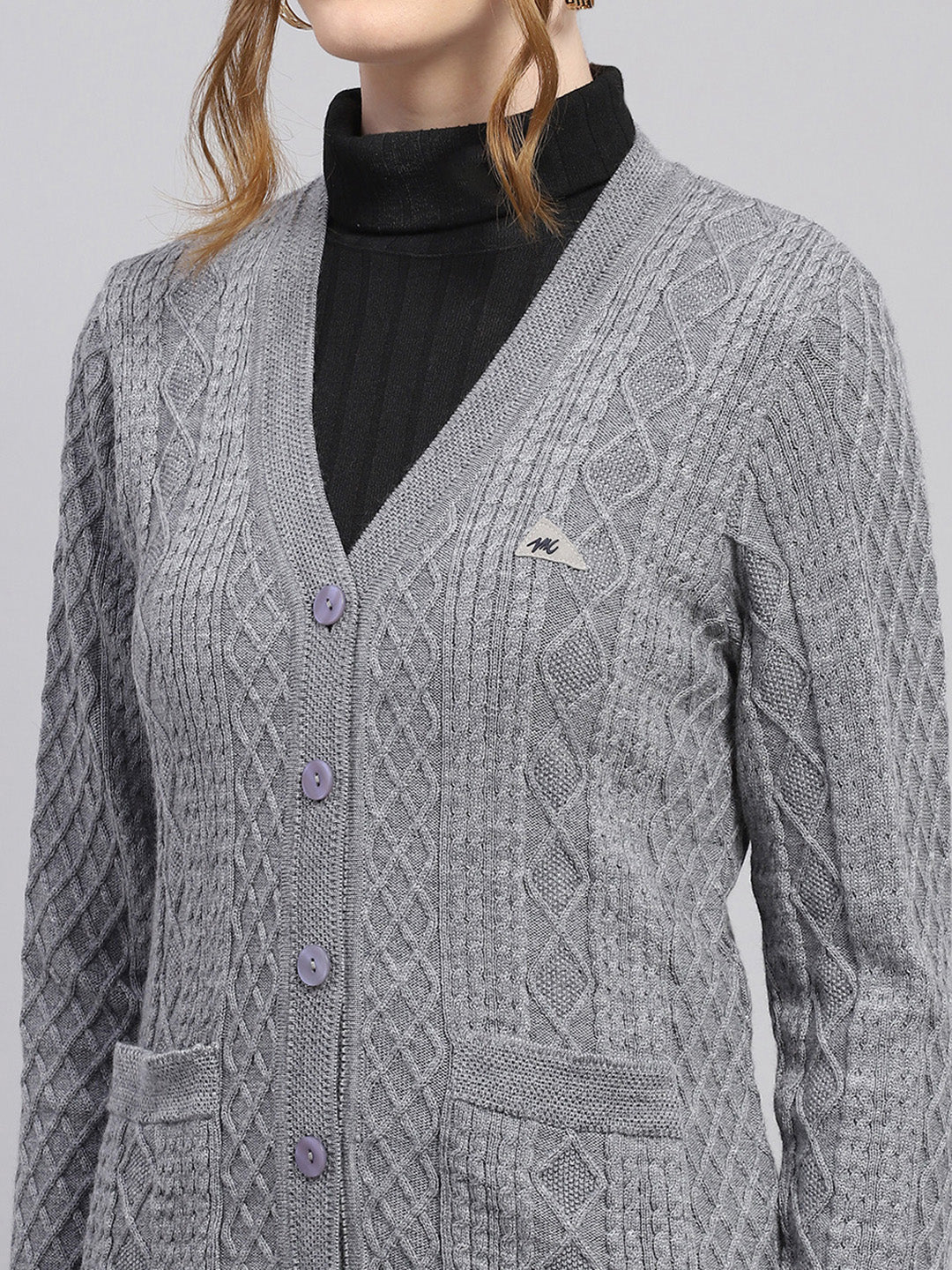 Women Grey Self Design V Neck Full Sleeve Cardigan