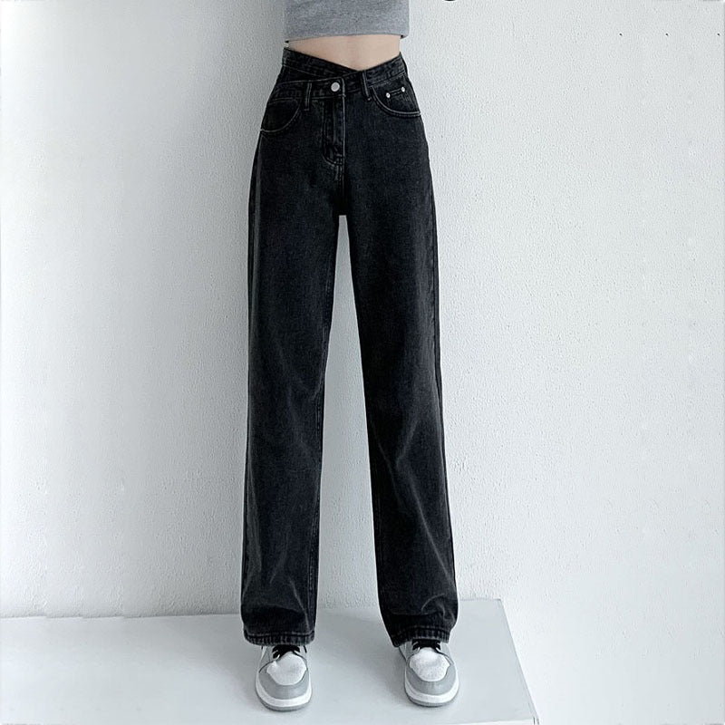Women's Wide-Legged Mom Jeans
