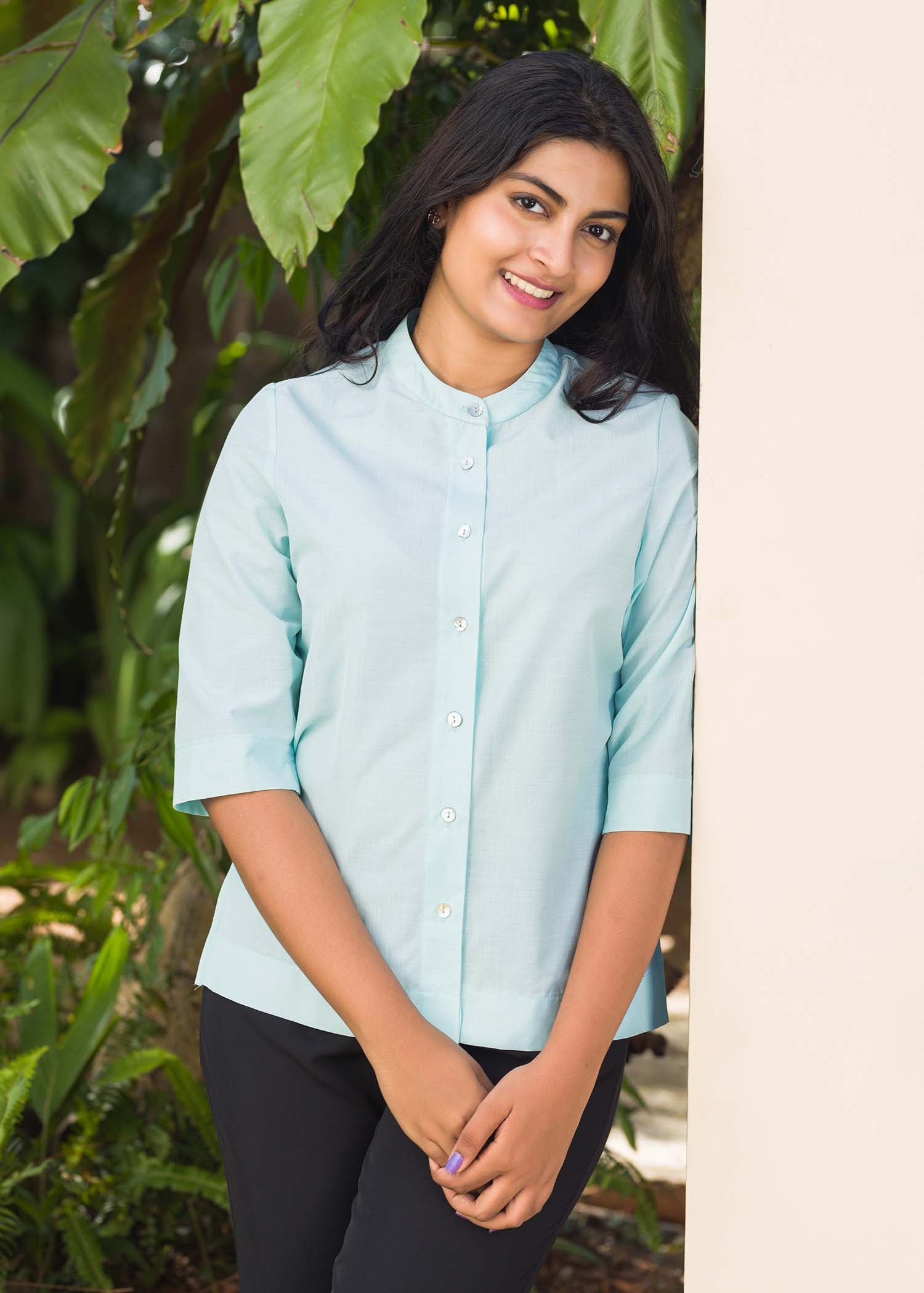 Neru Collared button down blouse