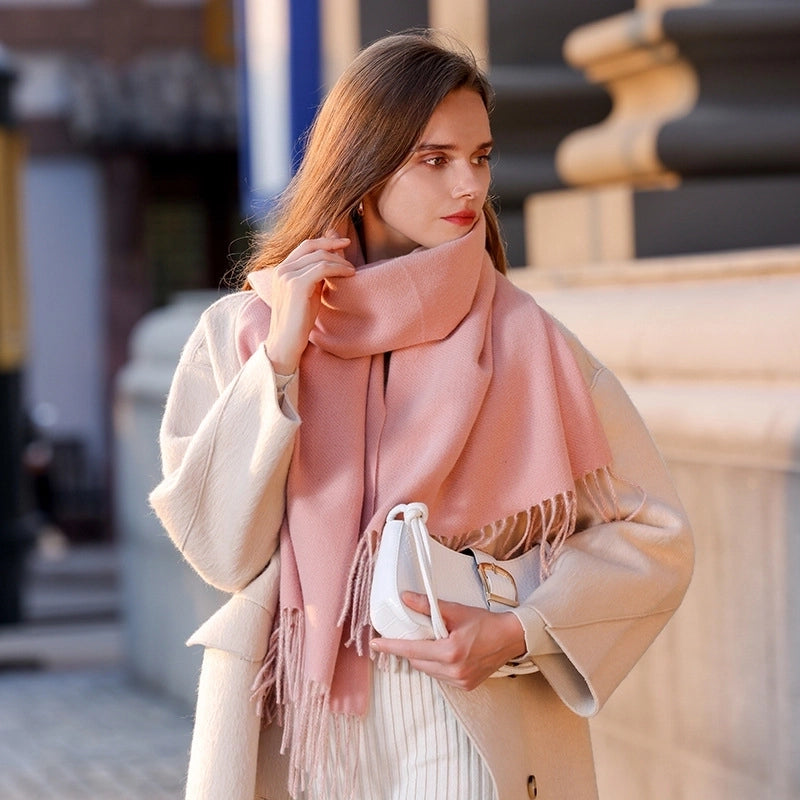Women's Minimalist Solid Color Polyester Scarf
