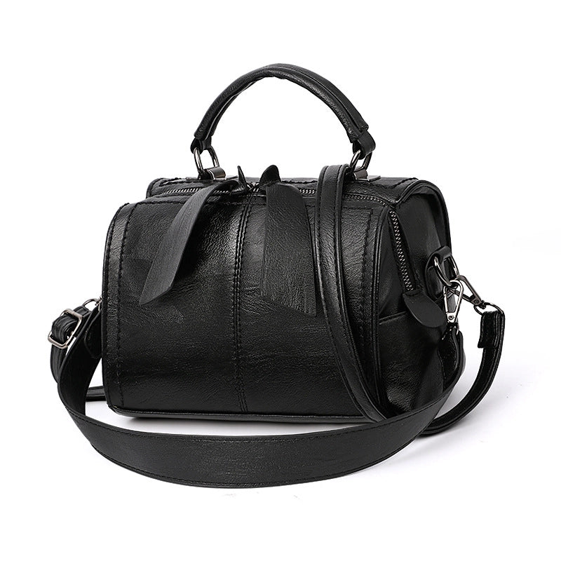 Women's Large PU Solid Color Elegant Streetwear Square Zipper Shoulder Bag