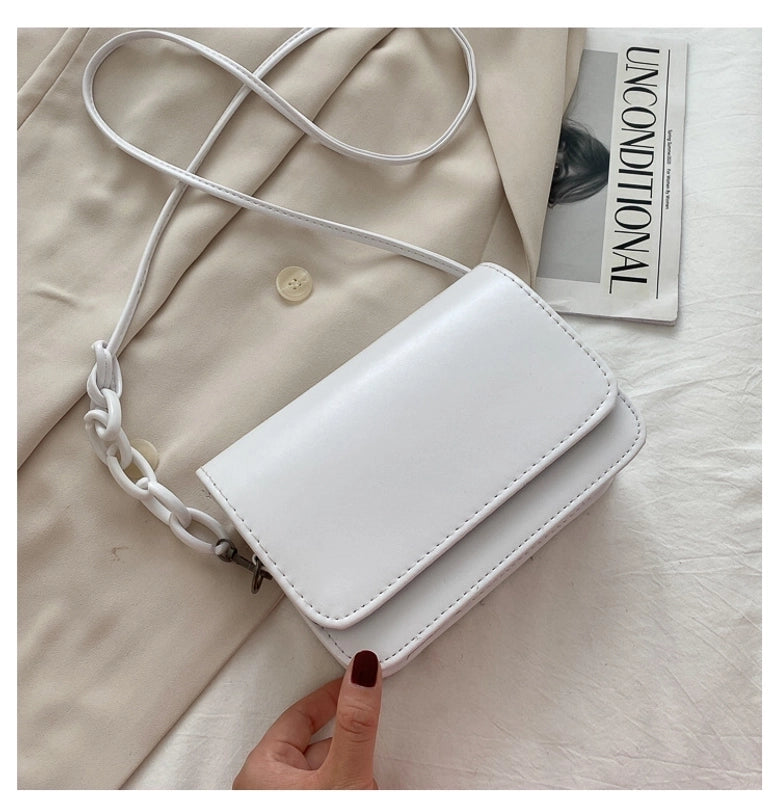 Women's Medium Pu Leather Solid Color Vintage Style Classic Style Magnetic Buckle Crossbody Bag