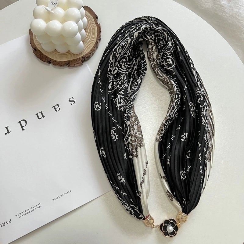 Women's Elegant Geometric Satin Printing Silk Scarf