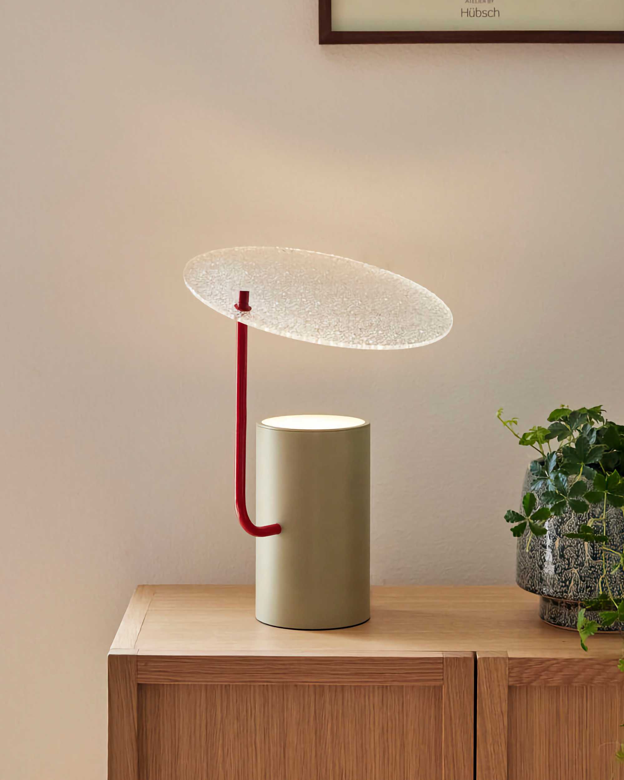 Hubsch Disc Table Lamp. Khaki/Red/Textured