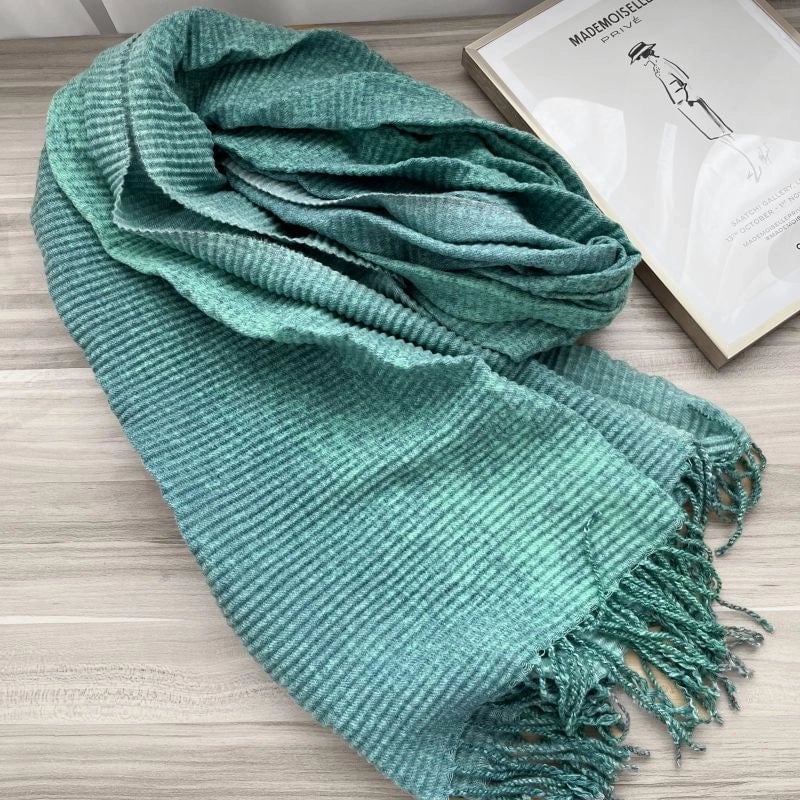 Women's Sweet Solid Color Polyester Scarf