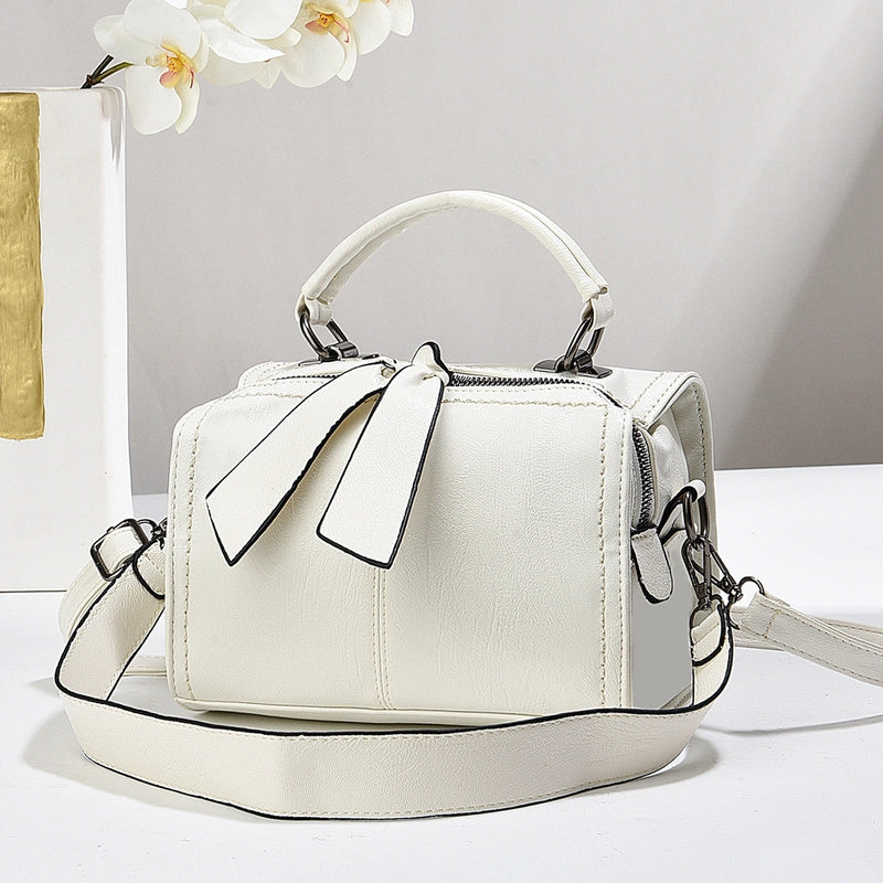 Women's Large PU Solid Color Elegant Streetwear Square Zipper Shoulder Bag