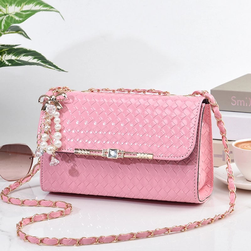Women's Medium Pu Leather Lingge Streetwear Flip Cover Square Bag