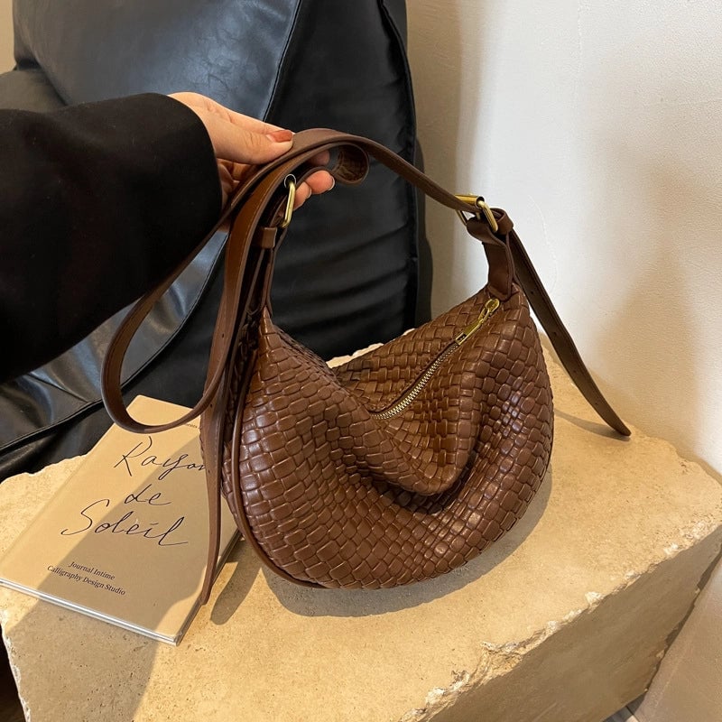 Women's Medium Pu Leather Solid Color Basic Classic Style Dumpling Shape Zipper Underarm Bag